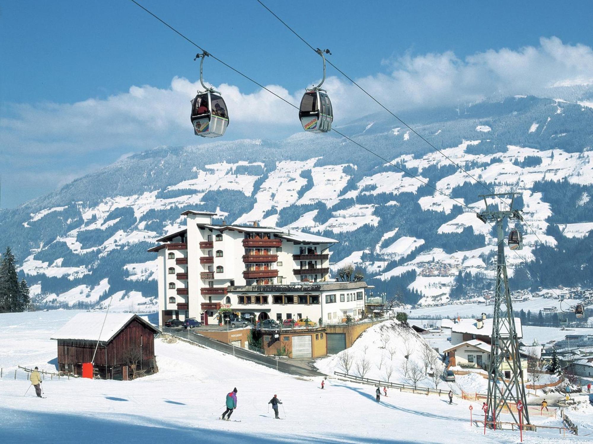 Cozy Apartment In Aschau Im Zillertal Near Ski Lift Exterior photo